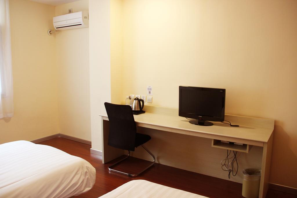 Hanting Express Changzhou Changchai Чанчжоу Номер фото